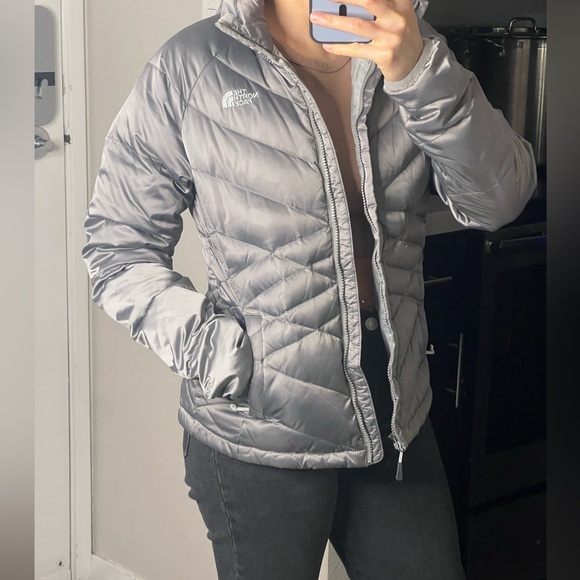 The North Face gray 550 puffer - Picture 2 of 8